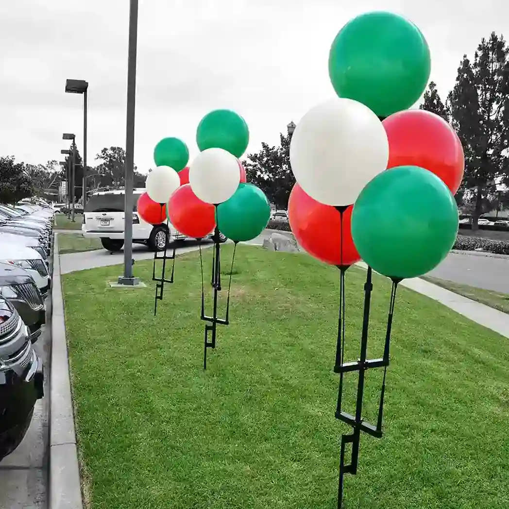 Reusable Balloon Cluster set at car dealership.